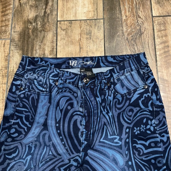 DG2 Diane Gilman paisley print medium wash bootleg jeans stretchy women’s sz 10p - Picture 3 of 6